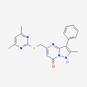 molecular formula C20H19N5OS B5509907 5-{[(4,6-dimethyl-2-pyrimidinyl)thio]methyl}-2-methyl-3-phenylpyrazolo[1,5-a]pyrimidin-7(4H)-one 