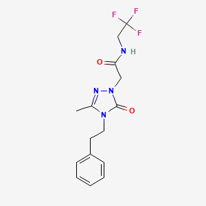 molecular formula C15H17F3N4O2 B5510214 2-[3-methyl-5-oxo-4-(2-phenylethyl)-4,5-dihydro-1H-1,2,4-triazol-1-yl]-N-(2,2,2-trifluoroethyl)acetamide 