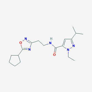 molecular formula C18H27N5O2 B5510332 N-[2-(5-cyclopentyl-1,2,4-oxadiazol-3-yl)ethyl]-1-ethyl-3-isopropyl-1H-pyrazole-5-carboxamide 