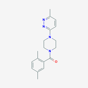 molecular formula C18H22N4O B5511296 3-[4-(2,5-二甲基苯甲酰)-1-哌嗪基]-6-甲基吡哒嗪 