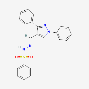 molecular formula C22H18N4O2S B5511859 N'-[(1,3-diphenyl-1H-pyrazol-4-yl)methylene]benzenesulfonohydrazide 