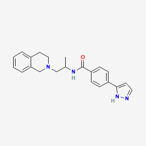 molecular formula C22H24N4O B5512959 N-[2-(3,4-dihydro-2(1H)-isoquinolinyl)-1-methylethyl]-4-(1H-pyrazol-3-yl)benzamide 