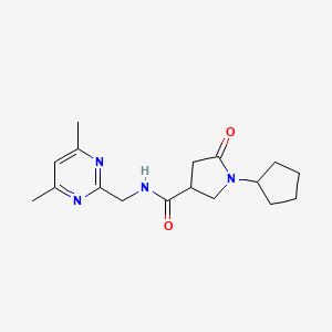 molecular formula C17H24N4O2 B5513961 1-环戊基-N-[(4,6-二甲基-2-嘧啶基)甲基]-5-氧代-3-吡咯烷甲酰胺 