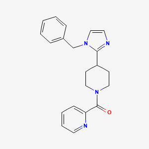 molecular formula C21H22N4O B5514949 2-{[4-(1-苯甲酰-1H-咪唑-2-基)-1-哌啶基]羰基}吡啶 