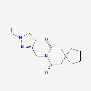 molecular formula C15H21N3O2 B5515847 8-[(1-ethyl-1H-pyrazol-3-yl)methyl]-8-azaspiro[4.5]decane-7,9-dione 