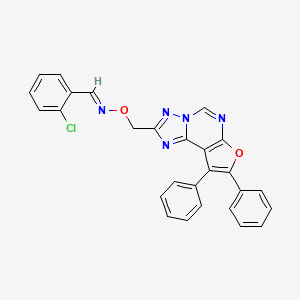 molecular formula C27H18ClN5O2 B5517481 2-氯苯甲醛 O-[(8,9-二苯呋并[3,2-e][1,2,4]三唑并[1,5-c]嘧啶-2-基)甲基]肟 