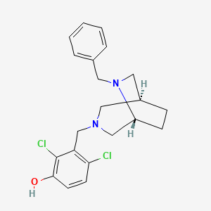 molecular formula C21H24Cl2N2O B5518101 3-{[(1S*,5R*)-6-benzyl-3,6-diazabicyclo[3.2.2]non-3-yl]methyl}-2,4-dichlorophenol 