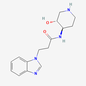 molecular formula C15H20N4O2 B5518399 3-(1H-benzimidazol-1-yl)-N-[rel-(3R,4R)-3-hydroxy-4-piperidinyl]propanamide dihydrochloride 