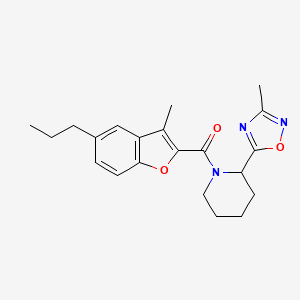 molecular formula C21H25N3O3 B5519025 2-(3-methyl-1,2,4-oxadiazol-5-yl)-1-[(3-methyl-5-propyl-1-benzofuran-2-yl)carbonyl]piperidine 