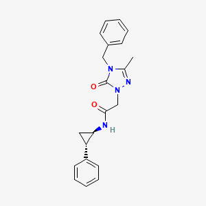 molecular formula C21H22N4O2 B5519622 2-(4-benzyl-3-methyl-5-oxo-4,5-dihydro-1H-1,2,4-triazol-1-yl)-N-[(1R*,2S*)-2-phenylcyclopropyl]acetamide 