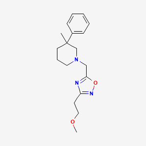 molecular formula C18H25N3O2 B5519825 1-{[3-(2-methoxyethyl)-1,2,4-oxadiazol-5-yl]methyl}-3-methyl-3-phenylpiperidine 