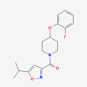 molecular formula C18H21FN2O3 B5521206 4-(2-氟苯氧基)-1-[(5-异丙基-3-异恶唑基)羰基]哌啶 