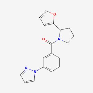 molecular formula C18H17N3O2 B5523495 1-(3-{[2-(2-呋喃基)-1-吡咯烷基羰基}苯基)-1H-吡唑 