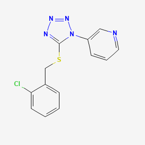 molecular formula C13H10ClN5S B5525225 3-{5-[(2-chlorobenzyl)thio]-1H-tetrazol-1-yl}pyridine 