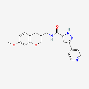 molecular formula C20H20N4O3 B5526450 N-[(7-甲氧基-3,4-二氢-2H-色满-3-基)甲基]-3-吡啶-4-基-1H-吡唑-5-甲酰胺 