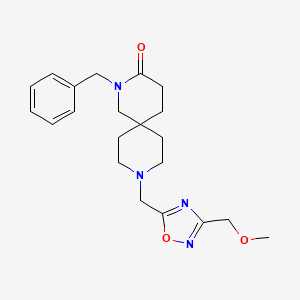 molecular formula C21H28N4O3 B5527642 2-benzyl-9-{[3-(methoxymethyl)-1,2,4-oxadiazol-5-yl]methyl}-2,9-diazaspiro[5.5]undecan-3-one 