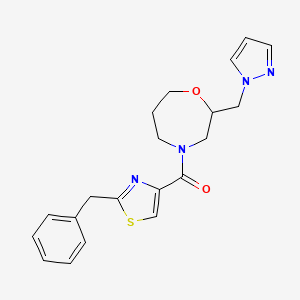 molecular formula C20H22N4O2S B5528114 4-[(2-benzyl-1,3-thiazol-4-yl)carbonyl]-2-(1H-pyrazol-1-ylmethyl)-1,4-oxazepane 