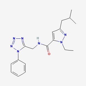 molecular formula C18H23N7O B5528331 1-ethyl-3-isobutyl-N-[(1-phenyl-1H-tetrazol-5-yl)methyl]-1H-pyrazole-5-carboxamide 