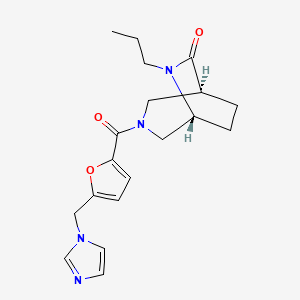 molecular formula C19H24N4O3 B5528452 (1S*,5R*)-3-[5-(1H-imidazol-1-ylmethyl)-2-furoyl]-6-propyl-3,6-diazabicyclo[3.2.2]nonan-7-one 