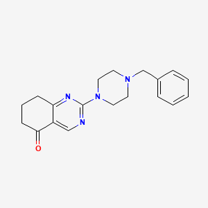 molecular formula C19H22N4O B5529218 2-(4-benzyl-1-piperazinyl)-7,8-dihydro-5(6H)-quinazolinone 