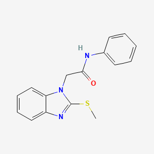 molecular formula C16H15N3OS B5532301 2-[2-(methylthio)-1H-benzimidazol-1-yl]-N-phenylacetamide 
