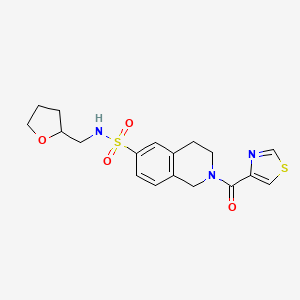 molecular formula C18H21N3O4S2 B5533164 N-(tetrahydrofuran-2-ylmethyl)-2-(1,3-thiazol-4-ylcarbonyl)-1,2,3,4-tetrahydroisoquinoline-6-sulfonamide 
