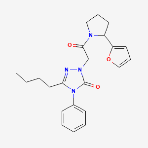 molecular formula C22H26N4O3 B5535826 5-丁基-2-{2-[2-(2-呋喃基)-1-吡咯烷基]-2-氧代乙基}-4-苯基-2,4-二氢-3H-1,2,4-三唑-3-酮 