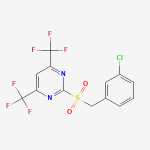 molecular formula C13H7ClF6N2O2S B5535955 2-[(3-氯苄基)磺酰基]-4,6-双(三氟甲基)嘧啶 