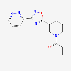 molecular formula C14H17N5O2 B5535969 3-[5-(1-丙酰-3-哌啶基)-1,2,4-恶二唑-3-基]哒嗪 