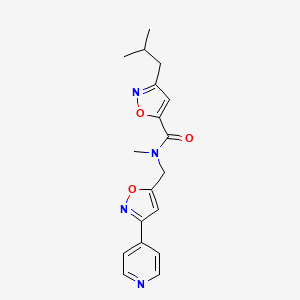 molecular formula C18H20N4O3 B5537067 3-异丁基-N-甲基-N-[{[3-(4-吡啶基)-5-异恶唑基]甲基}-5-异恶唑甲酰胺 