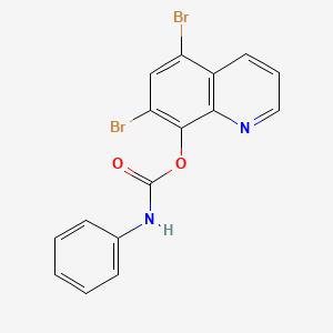 molecular formula C16H10Br2N2O2 B5538050 5,7-二溴-8-喹啉基苯甲酸酯 