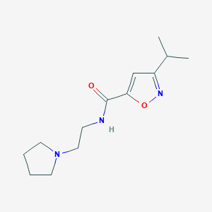 molecular formula C13H21N3O2 B5538235 3-异丙基-N-[2-(1-吡咯烷基)乙基]-5-异恶唑甲酰胺 