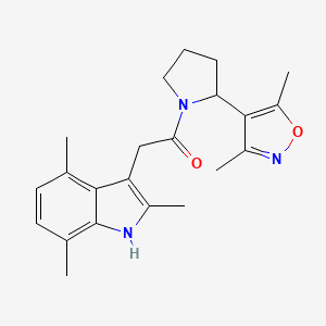 molecular formula C22H27N3O2 B5539449 3-{2-[2-(3,5-二甲基-4-异恶唑基)-1-吡咯烷基]-2-氧代乙基}-2,4,7-三甲基-1H-吲哚 