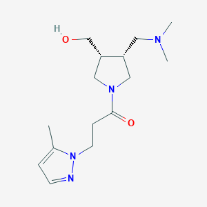 molecular formula C15H26N4O2 B5541194 {(3R*,4R*)-4-[(dimethylamino)methyl]-1-[3-(5-methyl-1H-pyrazol-1-yl)propanoyl]pyrrolidin-3-yl}methanol 