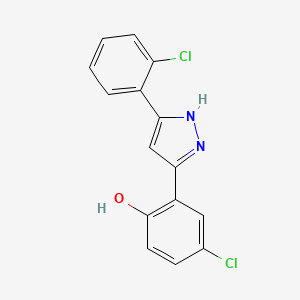 molecular formula C15H10Cl2N2O B5541269 4-chloro-2-[5-(2-chlorophenyl)-1H-pyrazol-3-yl]phenol 