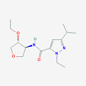 molecular formula C15H25N3O3 B5543027 N-[(3S*,4R*)-4-ethoxytetrahydro-3-furanyl]-1-ethyl-3-isopropyl-1H-pyrazole-5-carboxamide 