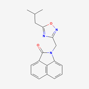 molecular formula C18H17N3O2 B5543258 1-[(5-isobutyl-1,2,4-oxadiazol-3-yl)methyl]benzo[cd]indol-2(1H)-one 