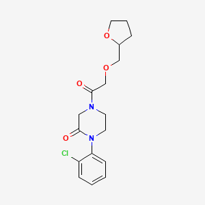 molecular formula C17H21ClN2O4 B5546019 1-(2-chlorophenyl)-4-[(tetrahydro-2-furanylmethoxy)acetyl]-2-piperazinone 