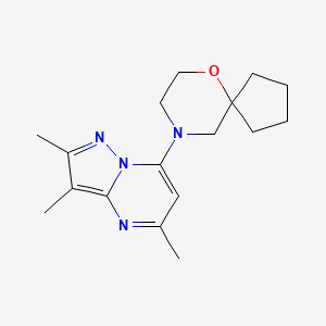 molecular formula C17H24N4O B5546379 9-(2,3,5-三甲基吡唑并[1,5-a]嘧啶-7-基)-6-氧代-9-氮杂螺[4.5]癸烷 