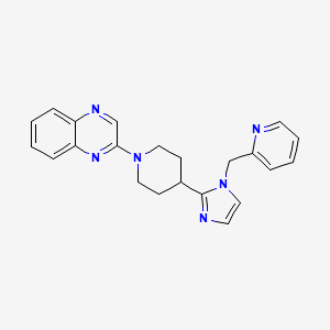 molecular formula C22H22N6 B5547560 2-{4-[1-(吡啶-2-基甲基)-1H-咪唑-2-基]哌啶-1-基}喹喔啉 