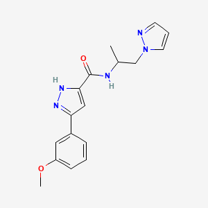 molecular formula C17H19N5O2 B5547606 3-(3-methoxyphenyl)-N-[1-methyl-2-(1H-pyrazol-1-yl)ethyl]-1H-pyrazole-5-carboxamide 