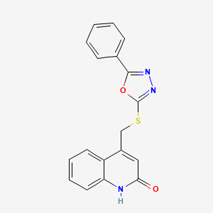 molecular formula C18H13N3O2S B5547856 4-{[(5-phenyl-1,3,4-oxadiazol-2-yl)thio]methyl}-2(1H)-quinolinone 