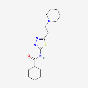 molecular formula C16H26N4OS B5549751 N-{5-[2-(1-piperidinyl)ethyl]-1,3,4-thiadiazol-2-yl}cyclohexanecarboxamide 