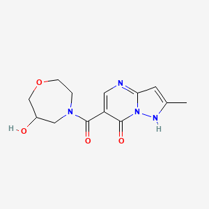 molecular formula C13H16N4O4 B5550386 6-[(6-hydroxy-1,4-oxazepan-4-yl)carbonyl]-2-methylpyrazolo[1,5-a]pyrimidin-7(4H)-one 