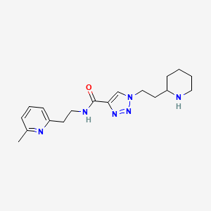 molecular formula C18H26N6O B5550506 N-[2-(6-甲基吡啶-2-基)乙基]-1-(2-哌啶-2-基乙基)-1H-1,2,3-三唑-4-甲酰胺 