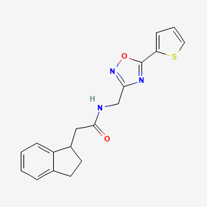 molecular formula C18H17N3O2S B5550539 2-(2,3-dihydro-1H-inden-1-yl)-N-{[5-(2-thienyl)-1,2,4-oxadiazol-3-yl]methyl}acetamide 