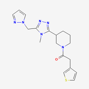 molecular formula C18H22N6OS B5551189 3-[4-甲基-5-(1H-吡唑-1-基甲基)-4H-1,2,4-三唑-3-基]-1-(3-噻吩基乙酰)哌啶 
