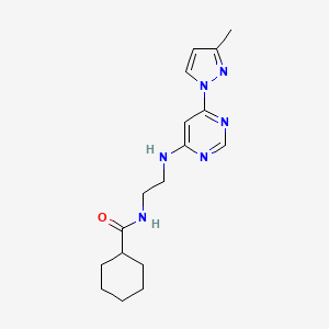 molecular formula C17H24N6O B5551392 N-(2-{[6-(3-methyl-1H-pyrazol-1-yl)-4-pyrimidinyl]amino}ethyl)cyclohexanecarboxamide 