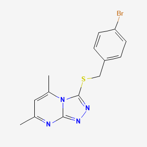 molecular formula C14H13BrN4S B5552351 3-[(4-溴苄基)硫]-5,7-二甲基[1,2,4]三唑并[4,3-a]嘧啶 