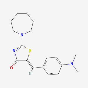 molecular formula C18H23N3OS B5552858 2-(1-氮杂环戊基)-5-[4-(二甲氨基)亚苄基]-1,3-噻唑-4(5H)-酮 